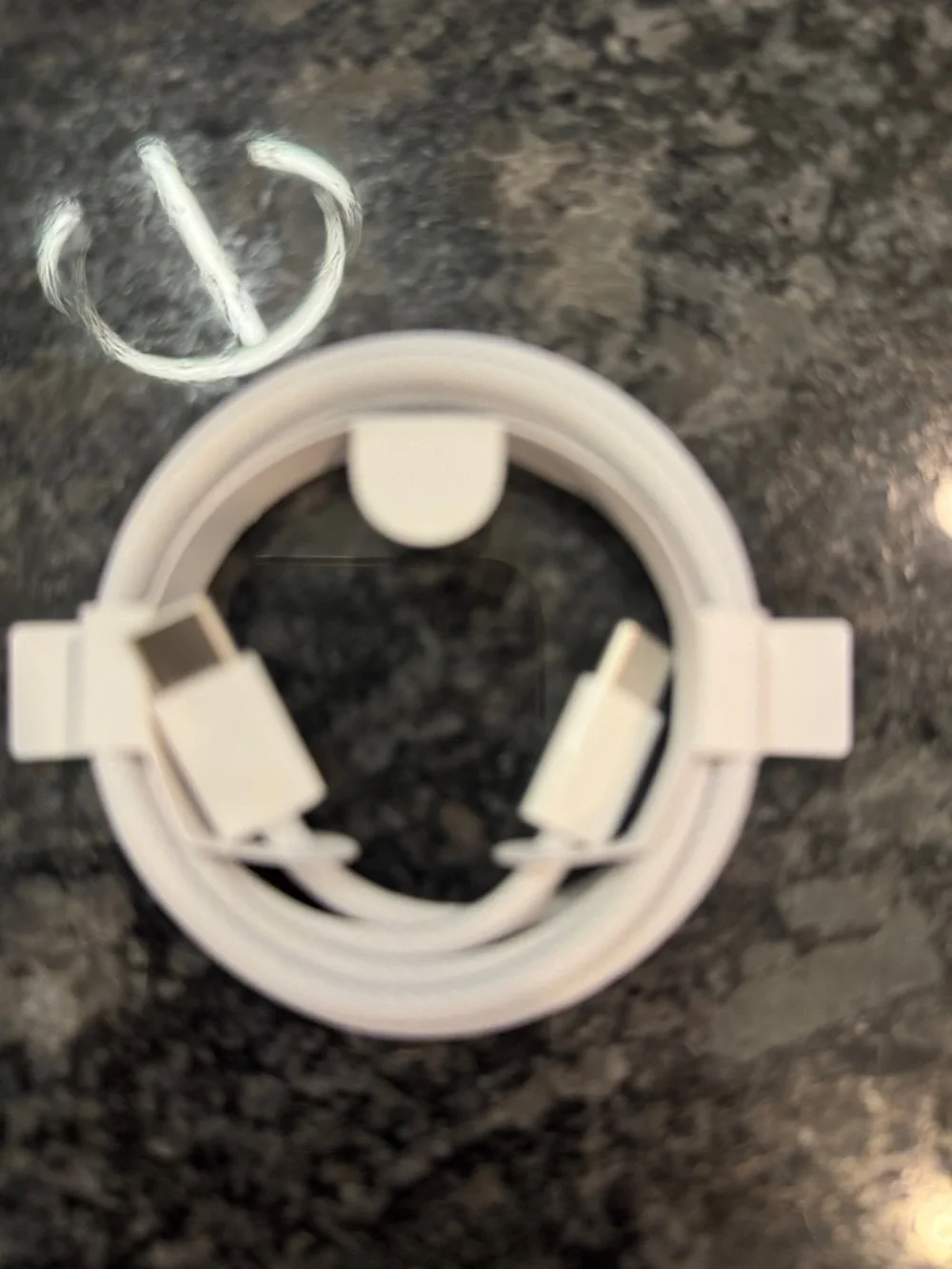 Apple offical USB-C to USB-C Cable